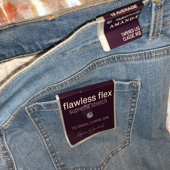 NWT GLORIA VANDERBILT AMANDA STYLE JEANS - Picture 6 of 6